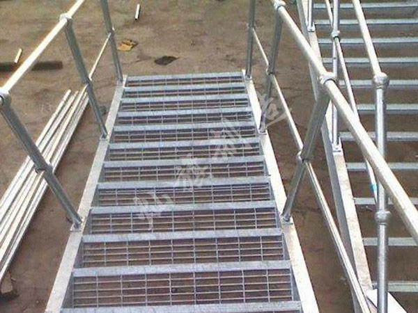 作業鋼梯欄桿